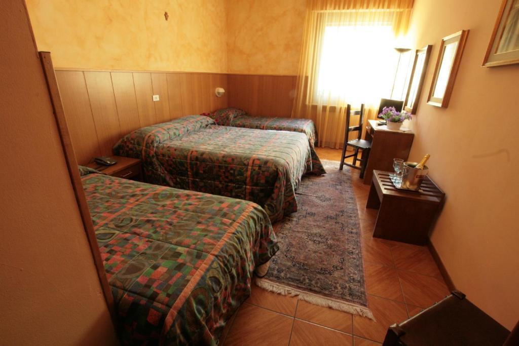 Hotel Sarre Quarto foto